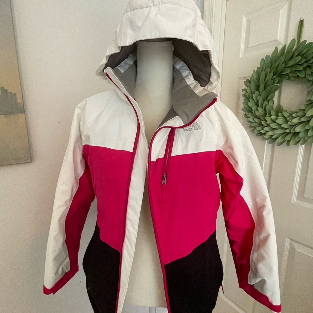 The North Face Hyvent Girls Large 14/16 Pink White Black Jacket Coat